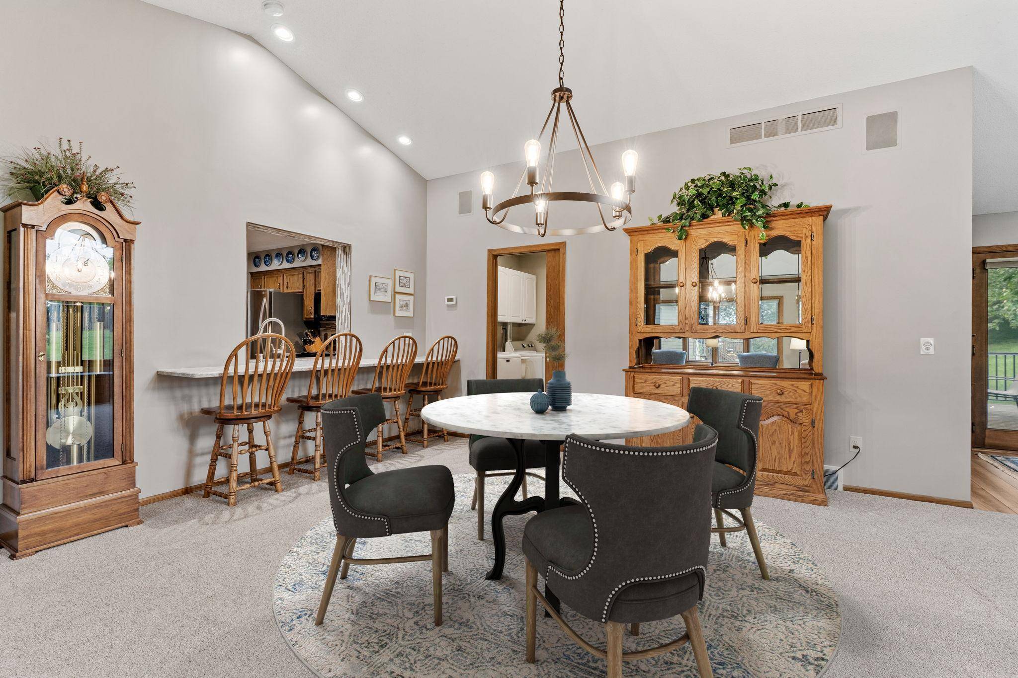 Burnsville, MN 55306,1104 Lavon LN