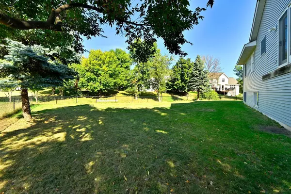 Howard Lake, MN 55349,1009 Fairway BLVD