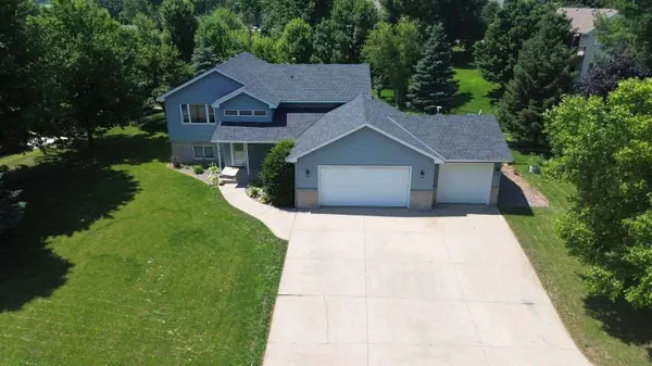 Howard Lake, MN 55349,1009 Fairway BLVD