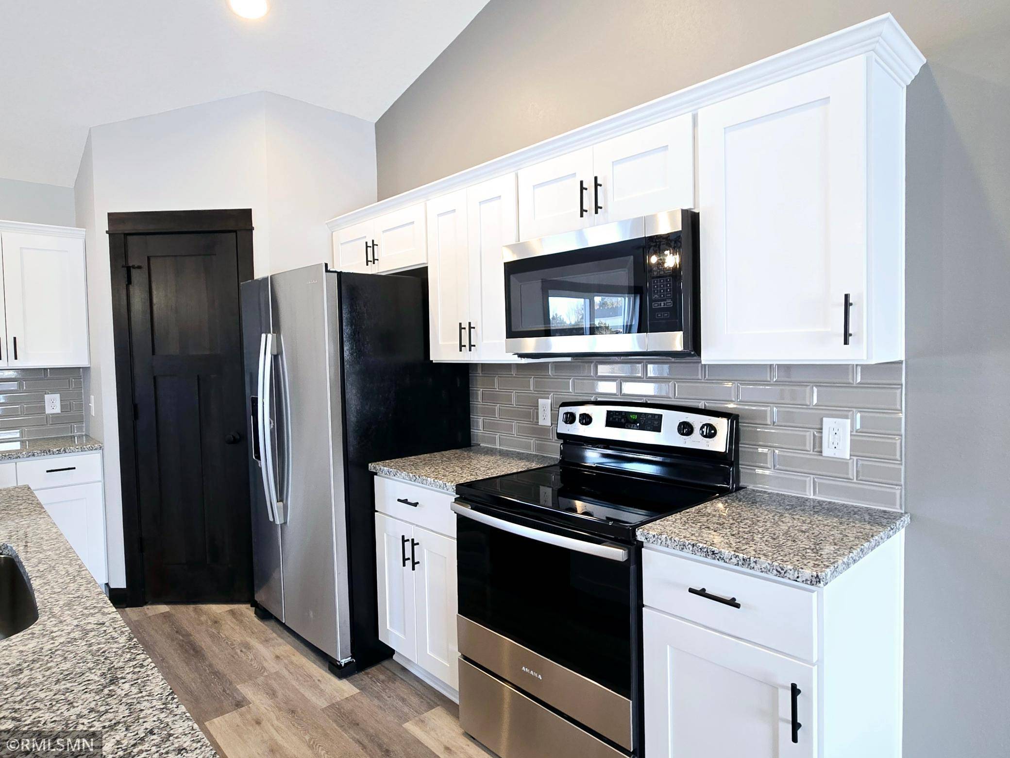Lake Crystal, MN 56055,651 Daisy CT