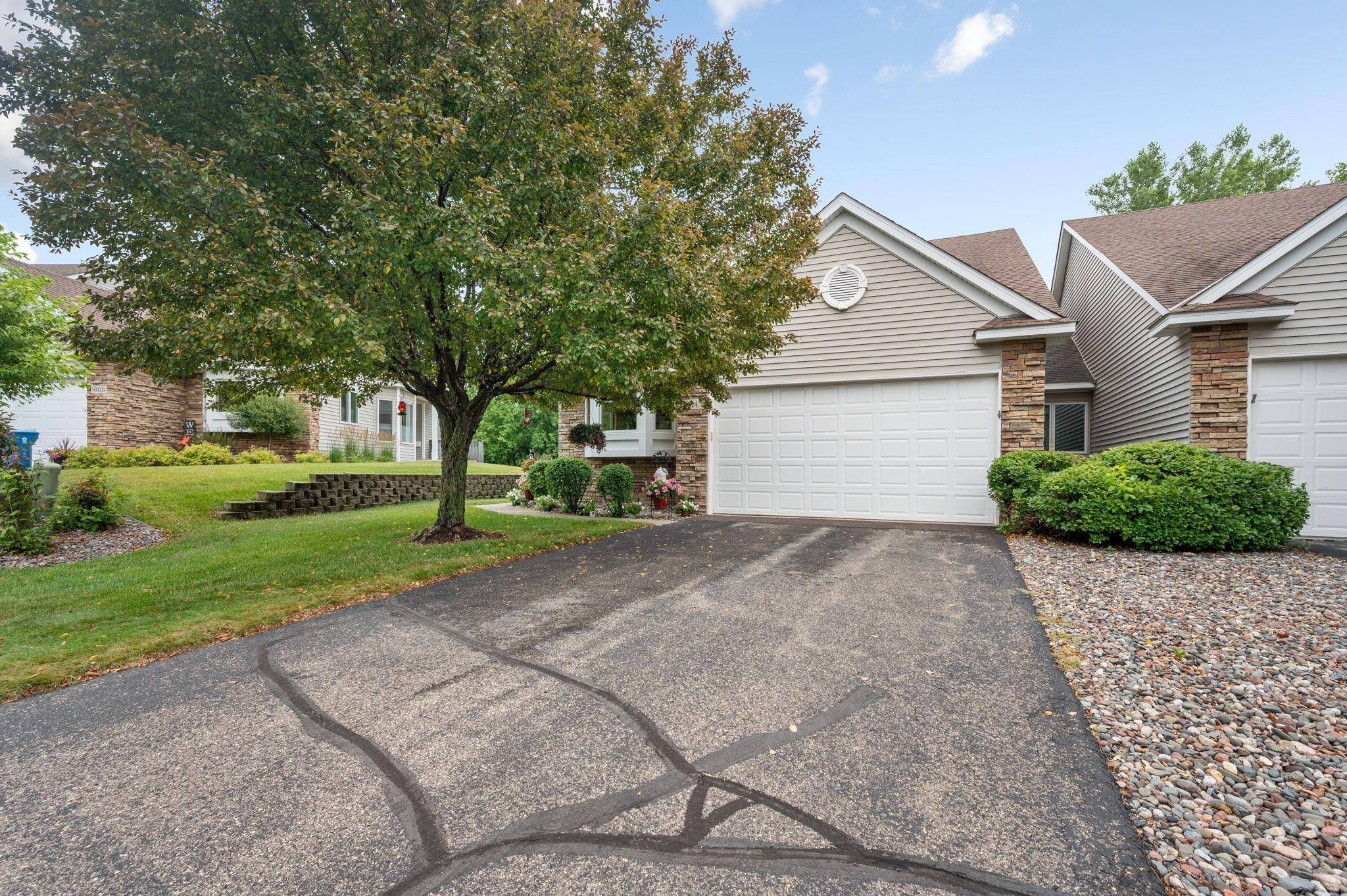 4824 Moon Lake CIR, White Bear Twp, MN 55127