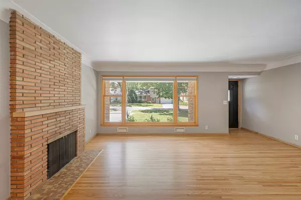 Saint Louis Park, MN 55416,4271 Wooddale AVE S