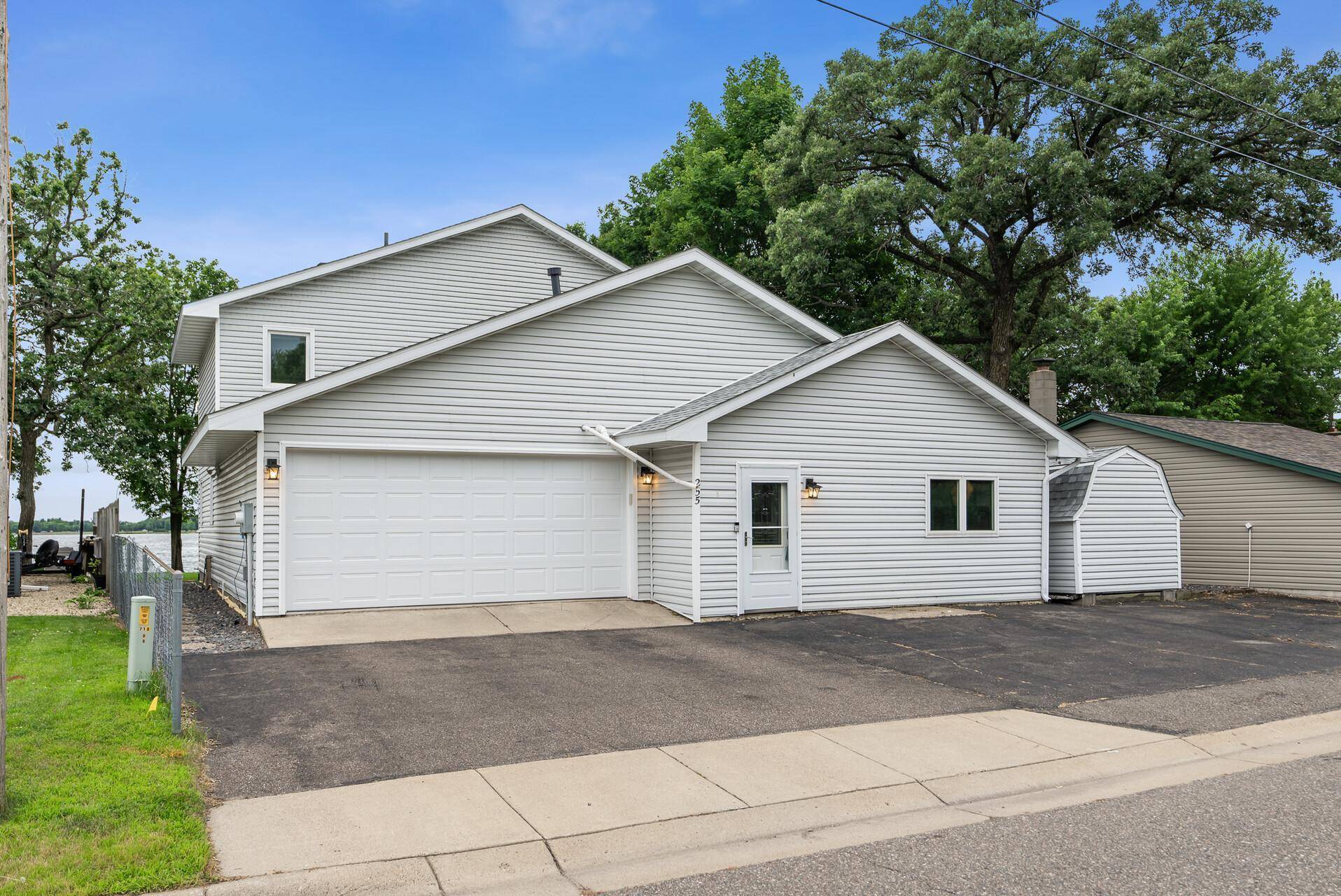 Big Lake, MN 55309,255 Crescent ST