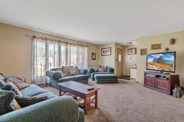 Montgomery, MN 56069,155 Hickory AVE NE
