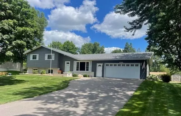 1742 Oak RD, Saint Cloud, MN 56303