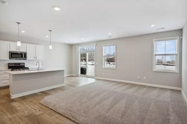 Lake Elmo, MN 55042,9394 4th ST N