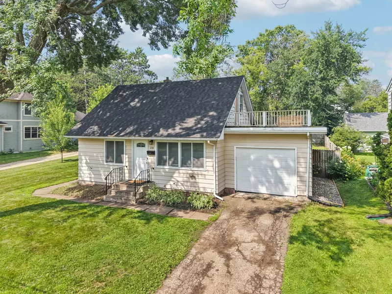1218 William ST N, Stillwater, MN 55082
