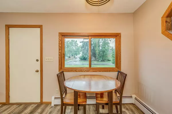 White Bear Lake, MN 55110,2239 10th ST