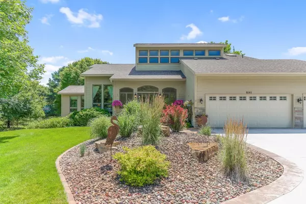 Chanhassen, MN 55317,8141 Maplewood TER