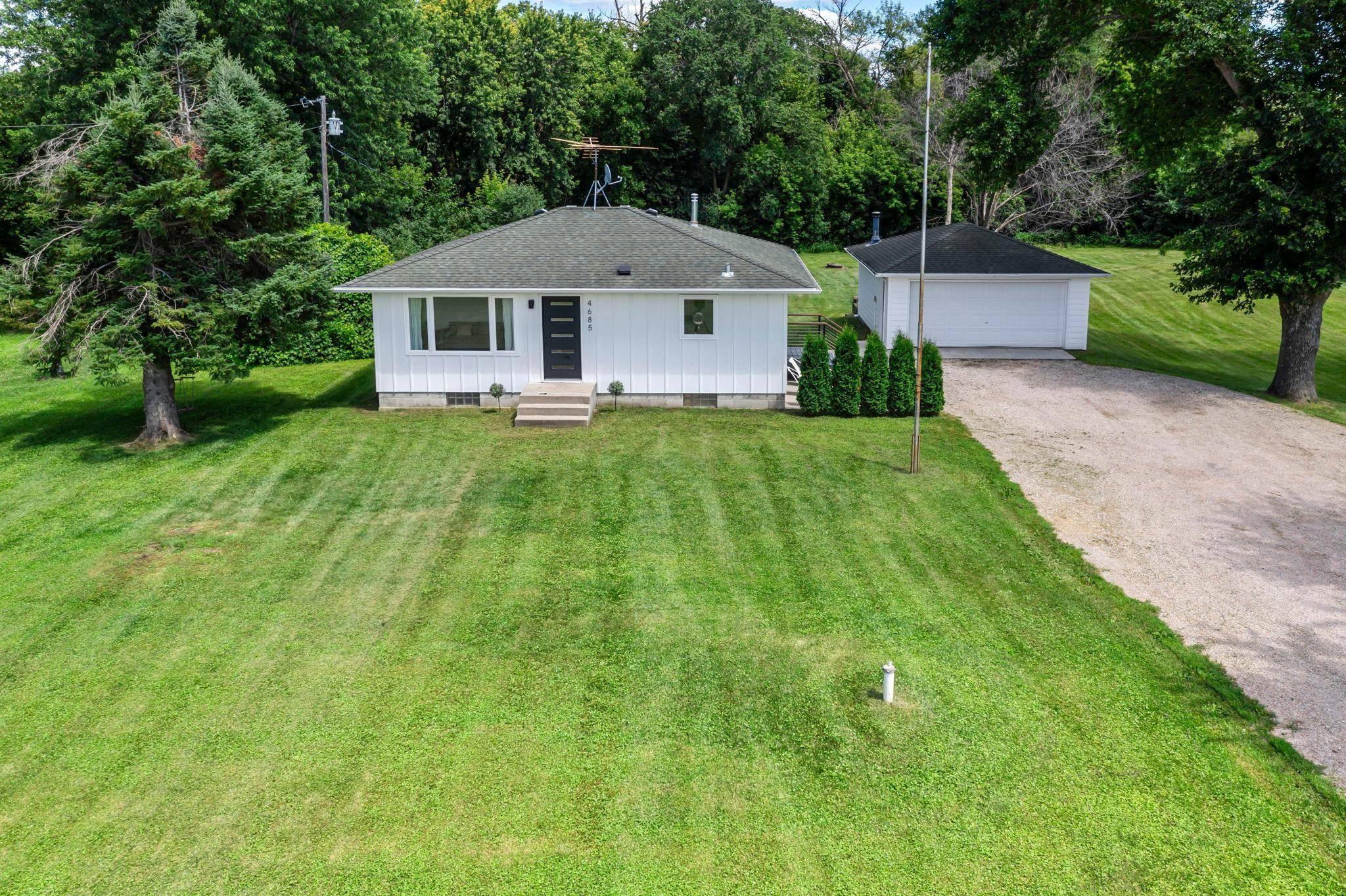4685 County Road 33, Hollywood Twp, MN 55367