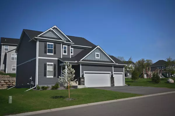 1081 Oakwood RD, Newport, MN 55055