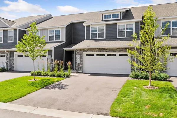16481 Jaffna PL, Lakeville, MN 55044