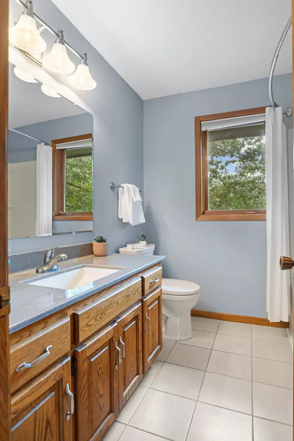 Circle Pines, MN 55014,323 Sherwood CT