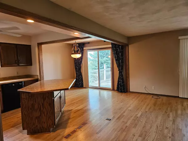 Albert Lea, MN 56007,2161 Highland AVE