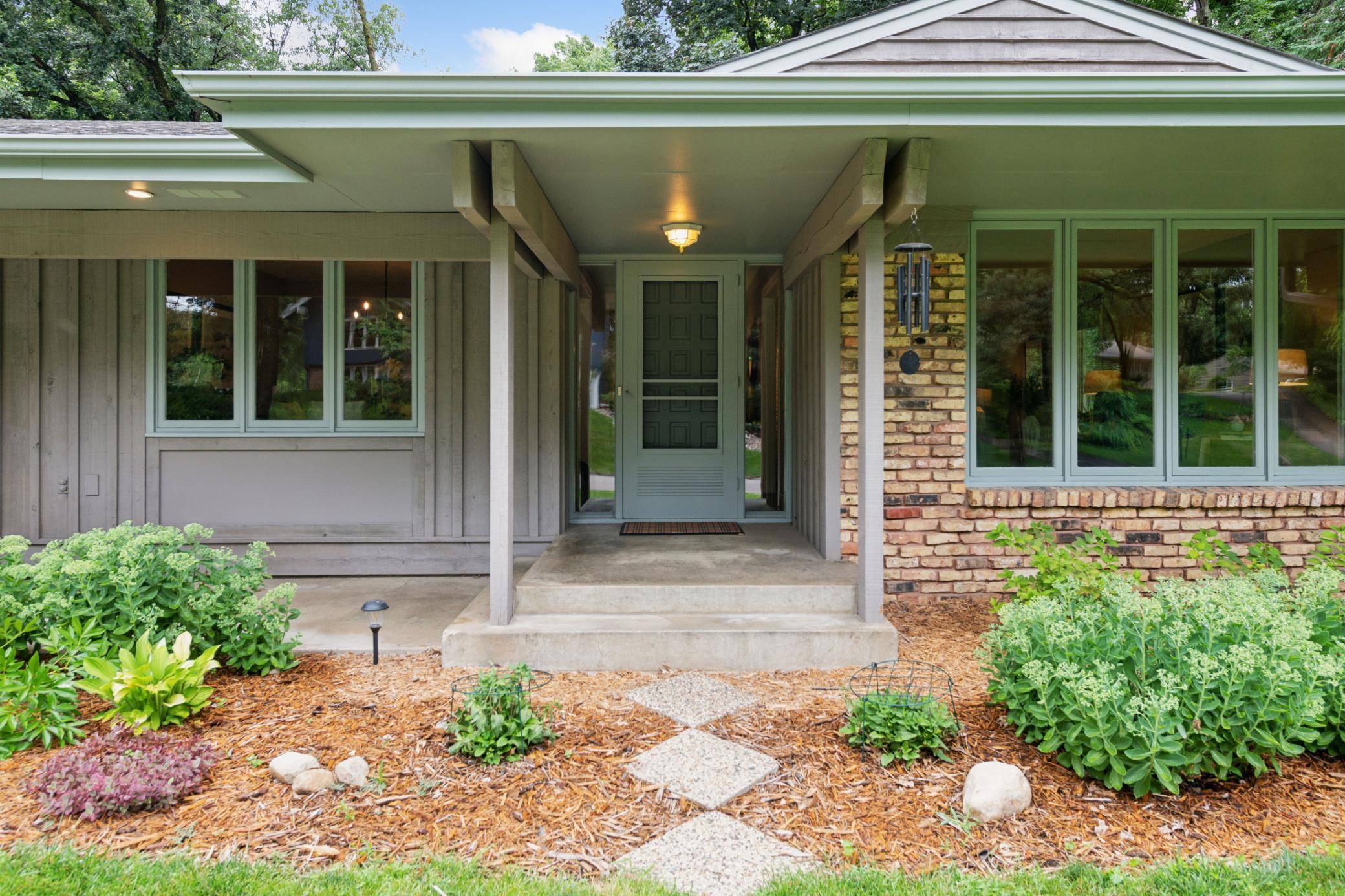 Minnetonka, MN 55345,4734 Westgate RD