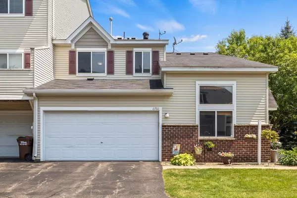 Cottage Grove, MN 55016,6760 Meadow Grass LN S