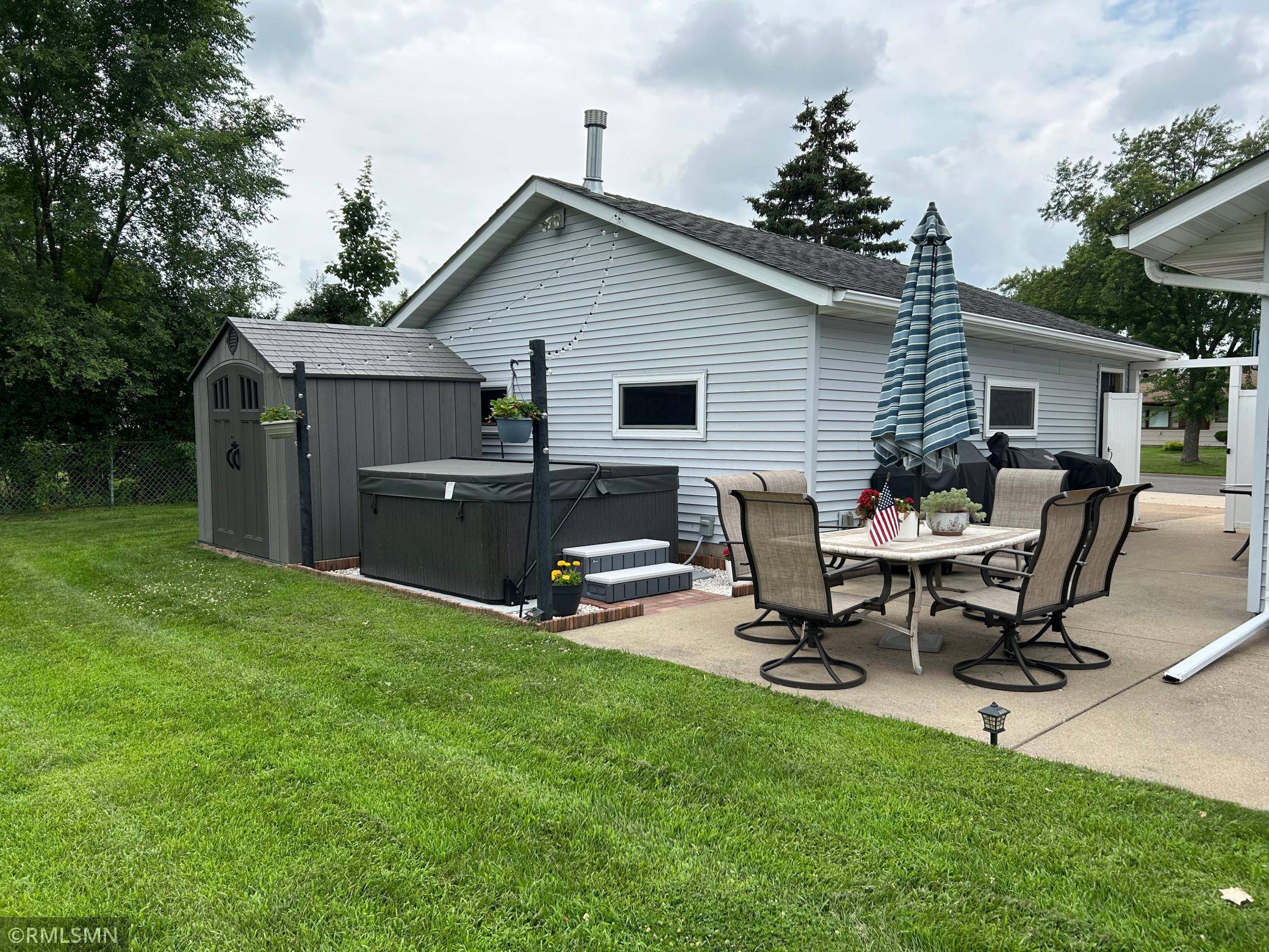 Cottage Grove, MN 55016,8547 Hinton AVE S