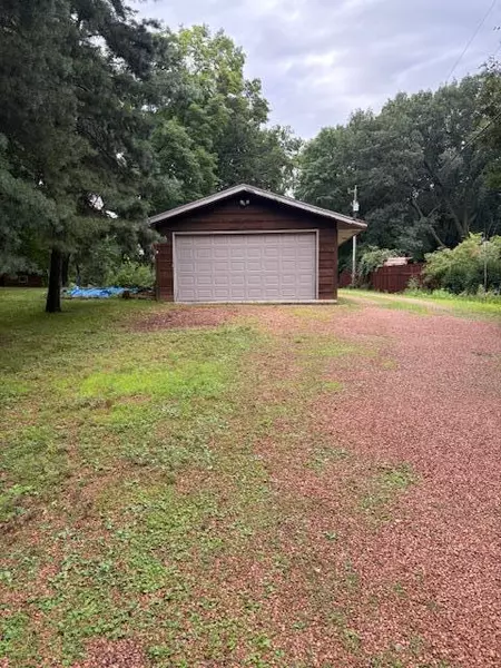 19700 Hillside ST, Deephaven, MN 55331