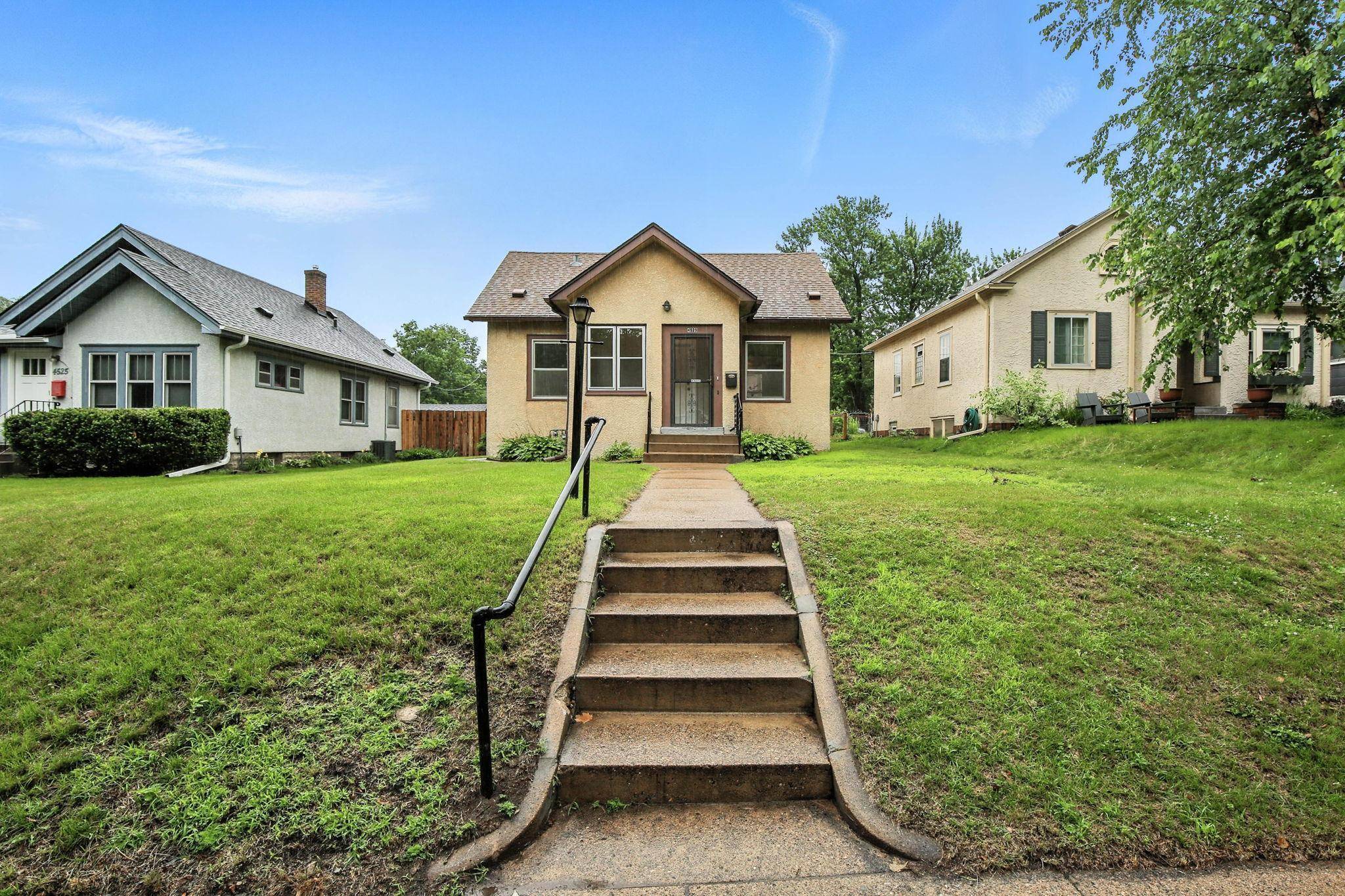Minneapolis, MN 55407,4529 17th AVE S
