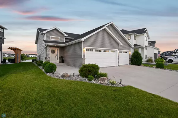 West Fargo, ND 58078,5793 Deb DR W