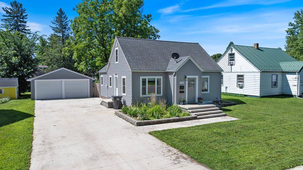2014 Court ST, Slayton, MN 56172