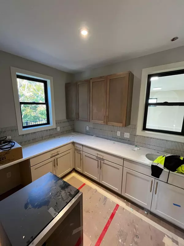 Victoria, MN 55318,5579 Rolling Hills Parkway