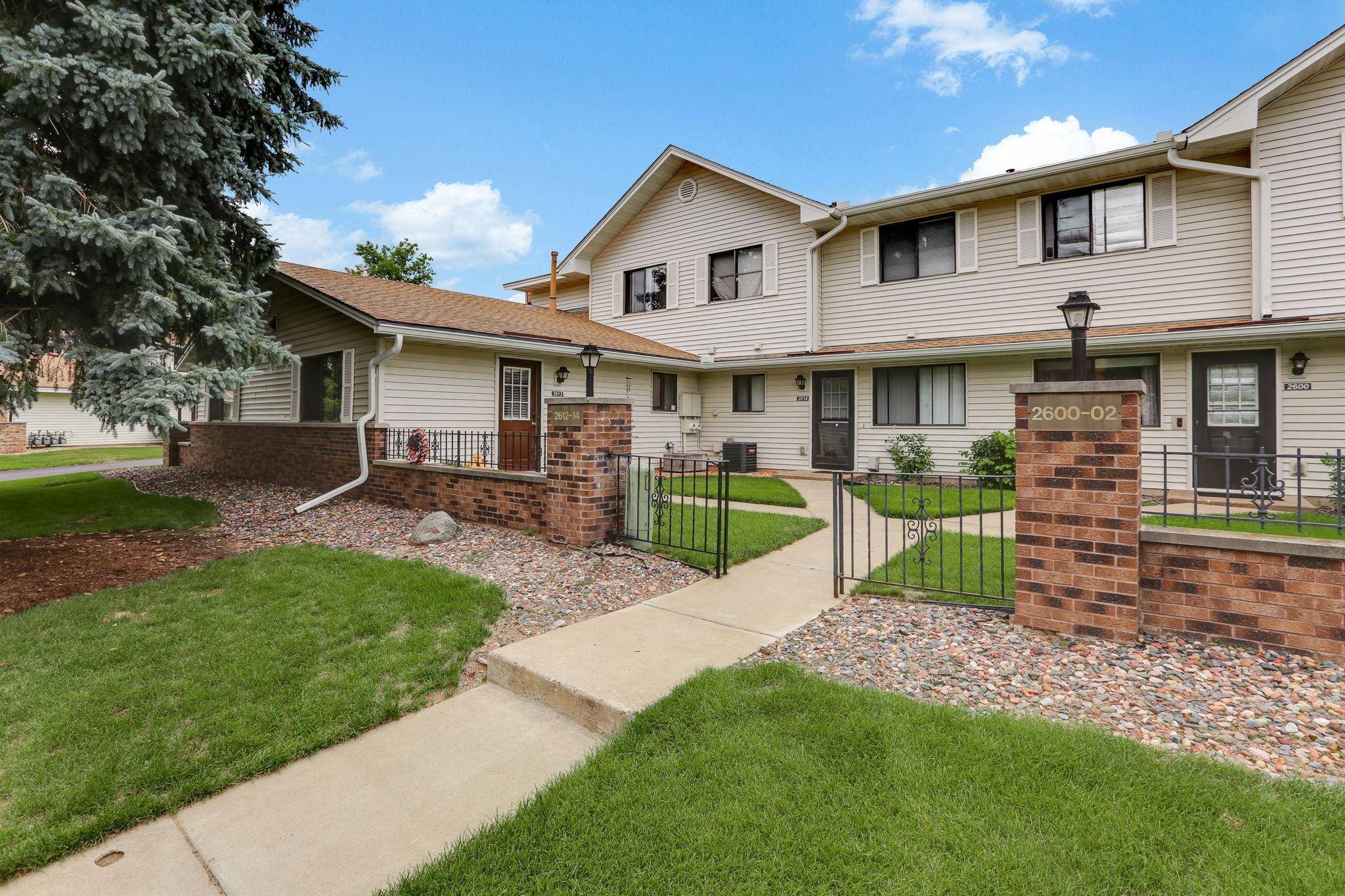 2612 Brookdale LN, Brooklyn Park, MN 55444