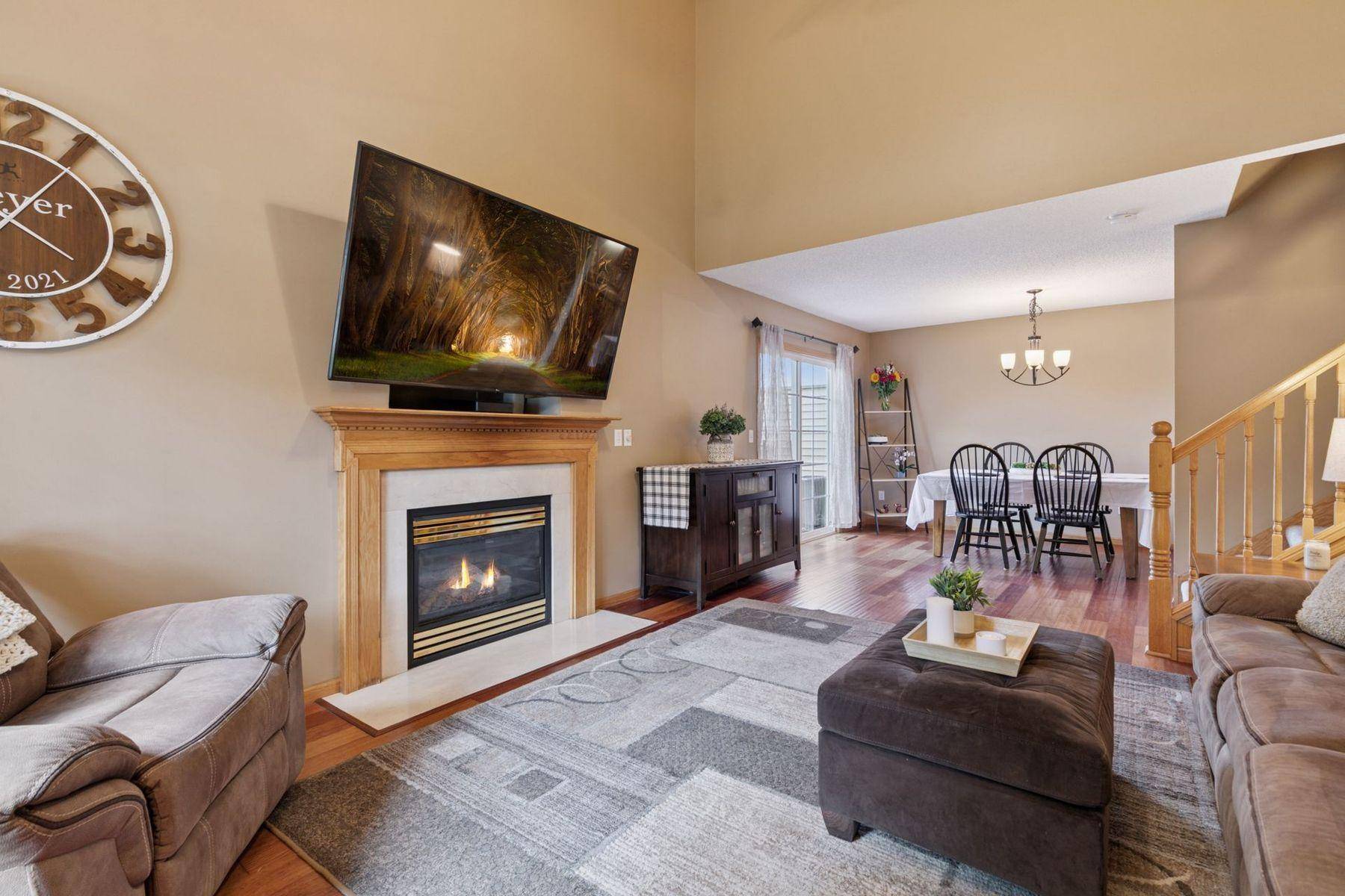 Woodbury, MN 55125,2755 Meadow Brook DR #F