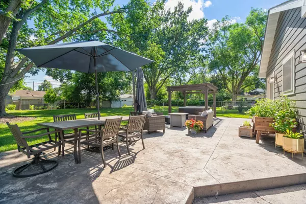 Saint Louis Park, MN 55426,8601 Virginia CIR S