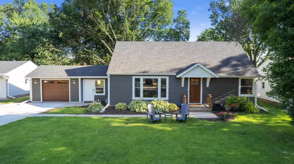 8601 Virginia CIR S, Saint Louis Park, MN 55426