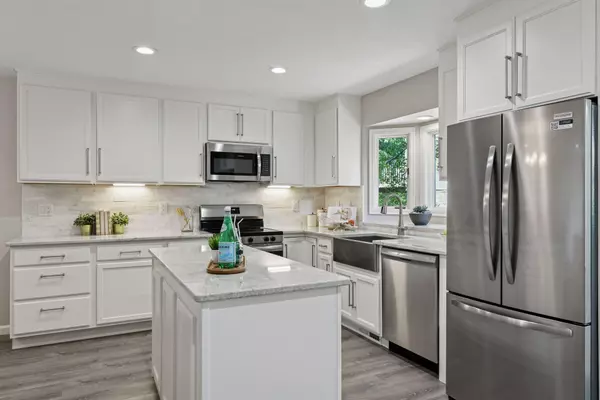 Minnetonka, MN 55345,4724 Temple RD