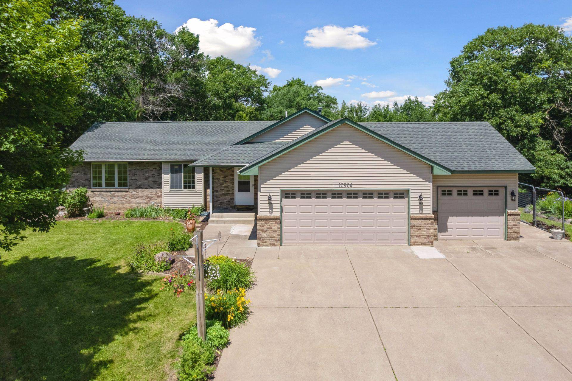 Chisago Lake Twp, MN 55073,10904 240th ST