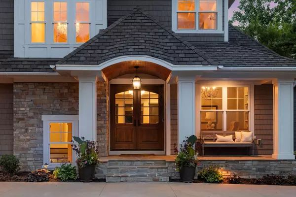 Minnetonka, MN 55305,2890 Ella Lane