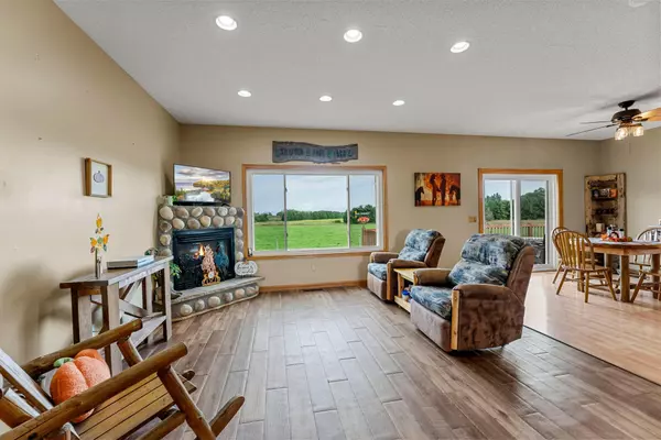Royalton Twp, MN 55063,9187 Apple RD