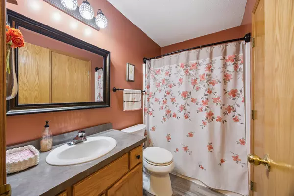 Andover, MN 55304,1684 155th AVE NW
