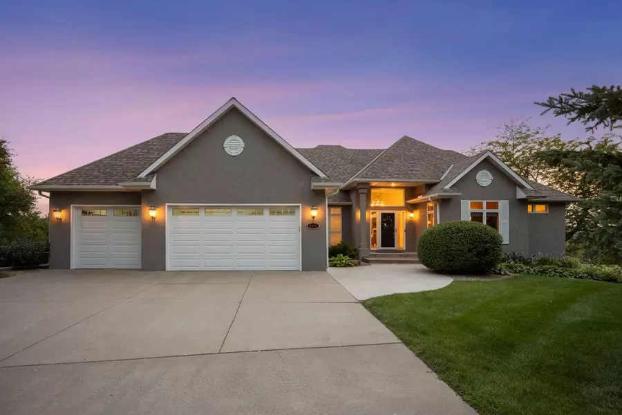 1811 Golf View DR, Buffalo, MN 55313