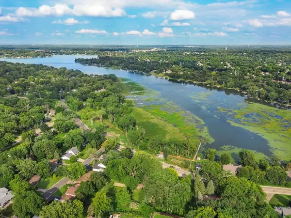 Roseville, MN 55113,2824 Aglen ST