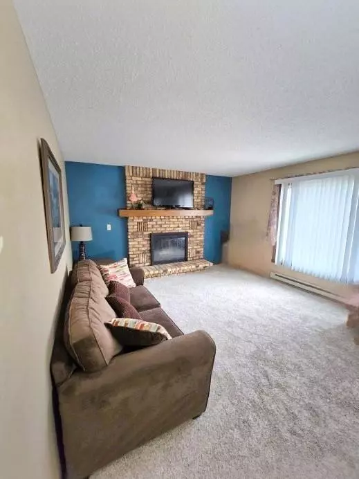 Fargo, ND 58103,2308 18th ST S #H
