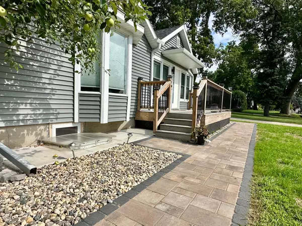 Worthington, MN 56187,710 W Lake AVE