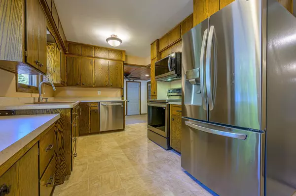 Hutchinson, MN 55350,595 Milwaukee AVE SW