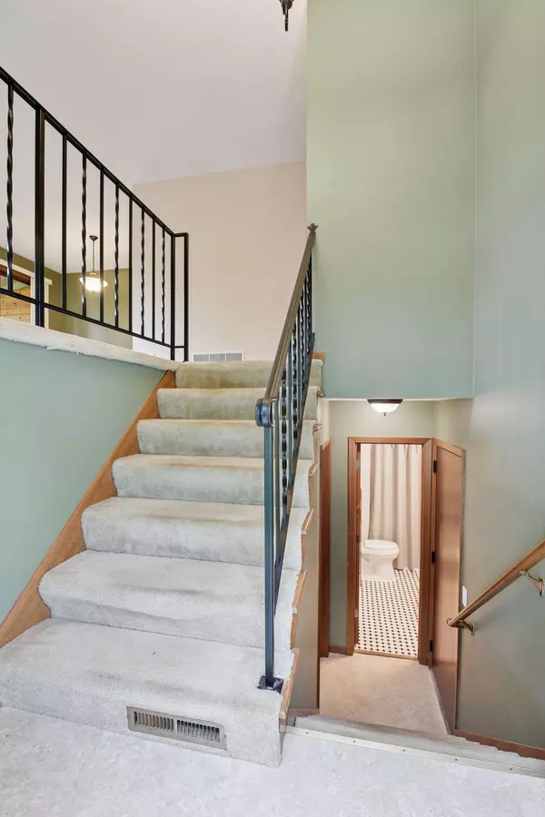 Eden Prairie, MN 55347,14396 Sorrel WAY