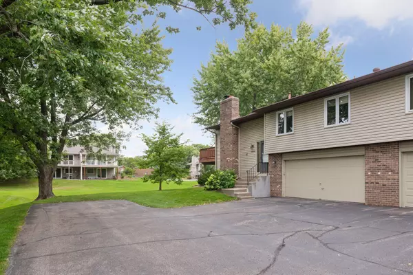 Eden Prairie, MN 55347,14396 Sorrel WAY