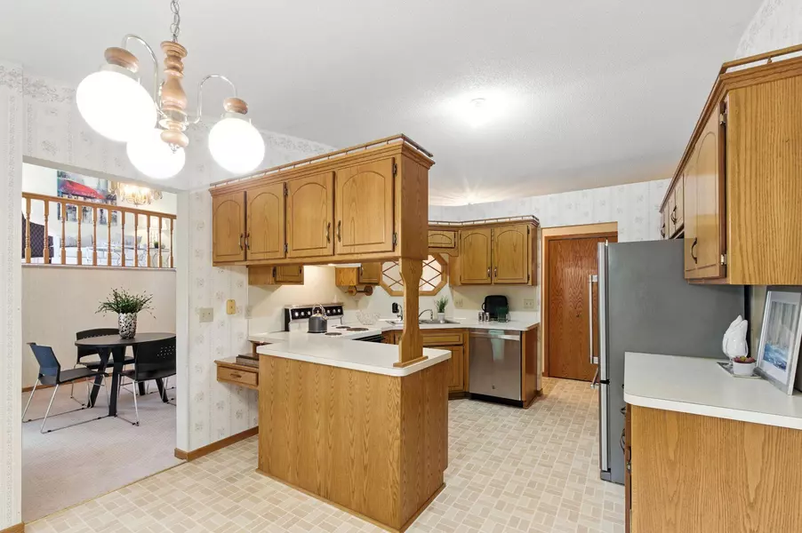 12769 88th AVE N, Maple Grove, MN 55369