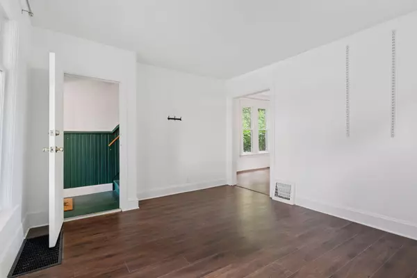 Minneapolis, MN 55406,2933 30th AVE S