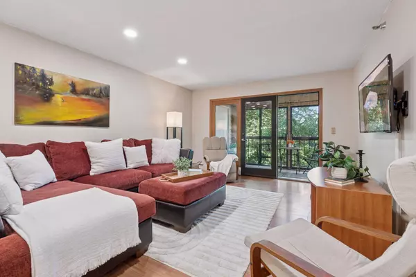 Minnetonka, MN 55343,6085 Rowland RD #109