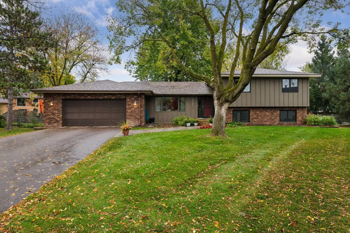 Bloomington, MN 55438,10561 Maryland RD