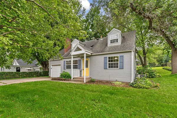 409 Greenvale AVE W, Northfield, MN 55057