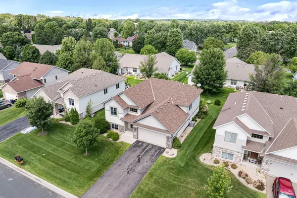 Lakeville, MN 55044,21402 Hytrail CIR