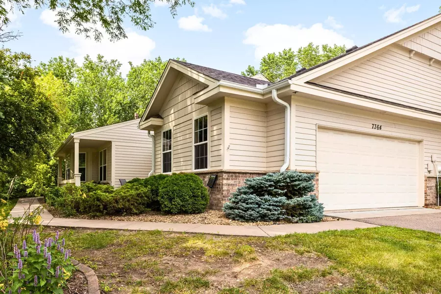7364 Howard LN, Eden Prairie, MN 55346