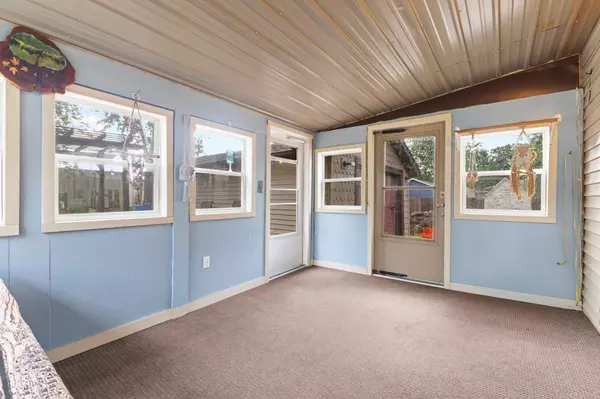 Mora, MN 55051,112 Wood ST S